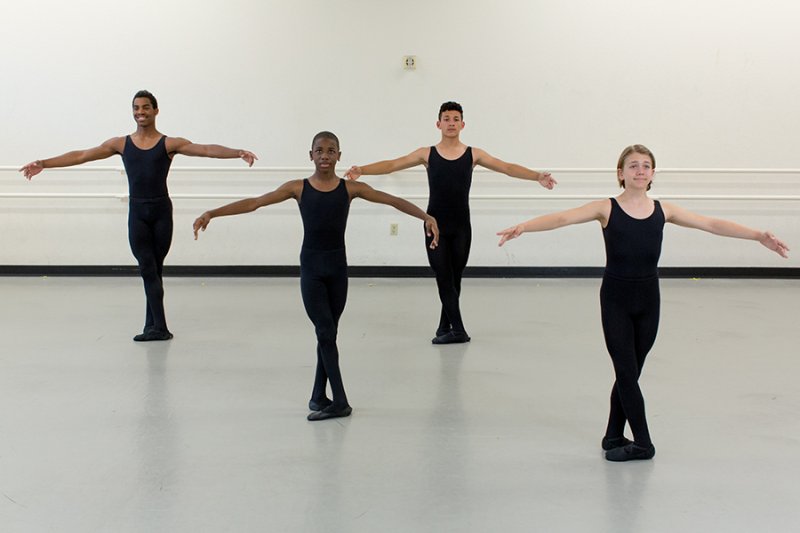 Future Dance Image 900x600 117 ANBT316vTp 151